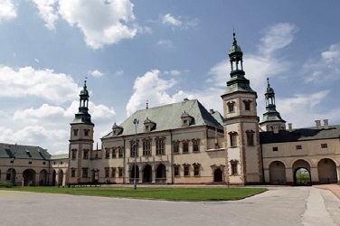 Епископский дворец